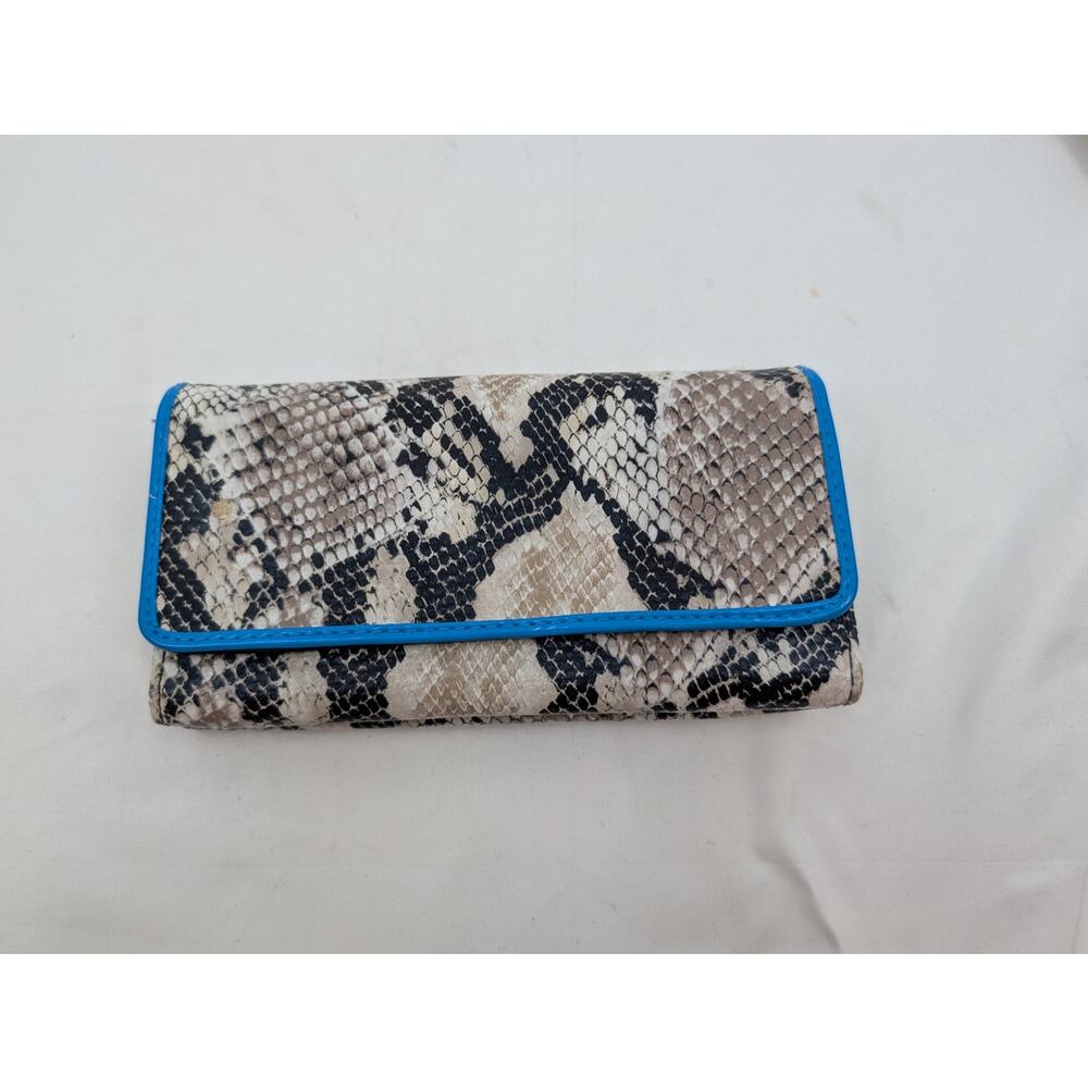 NWT Mundi Python File Master Wallet Blue Accents Errands Career Office Organizer